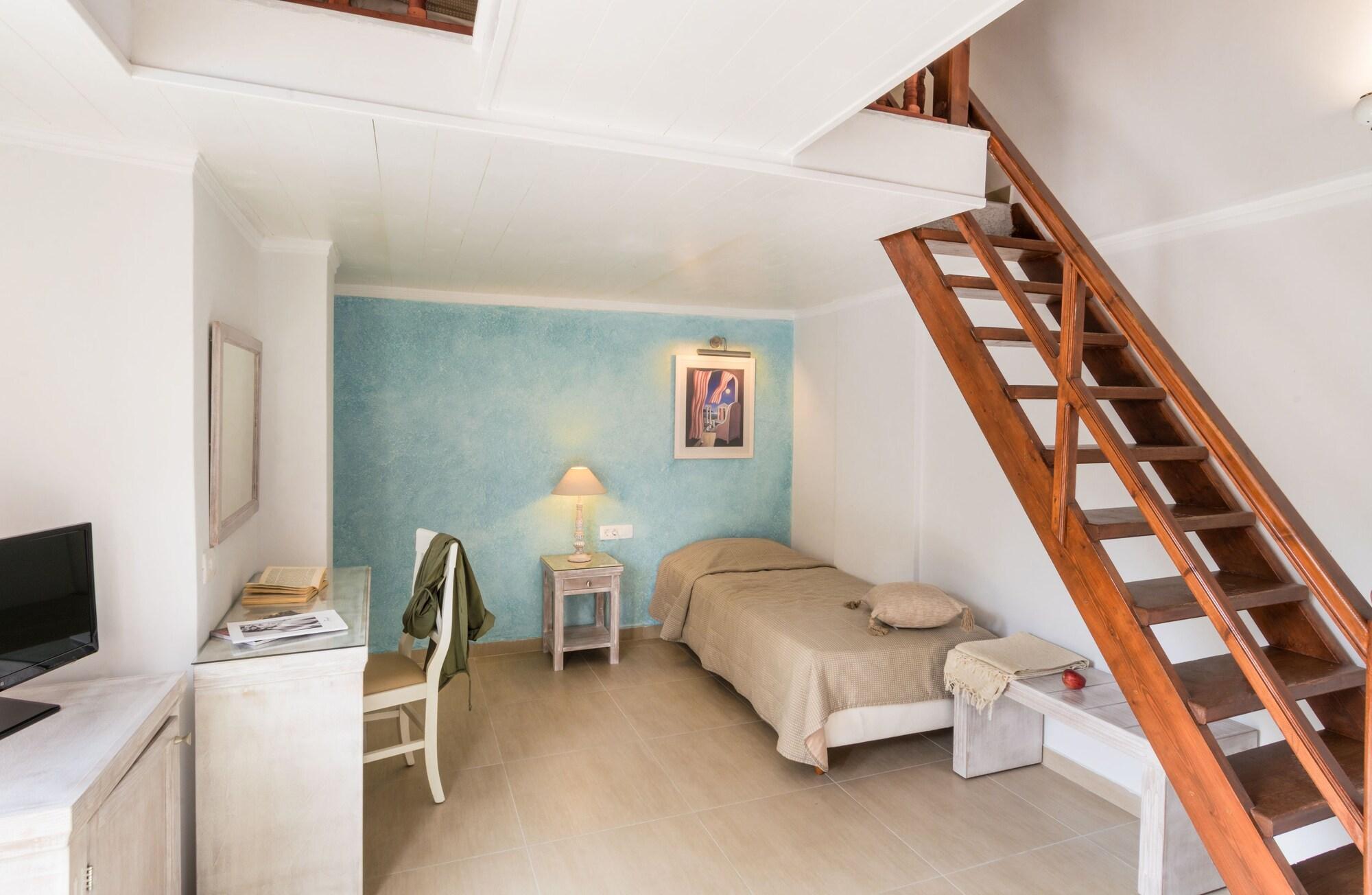 Sunrise Hotel Fira (Santorini)