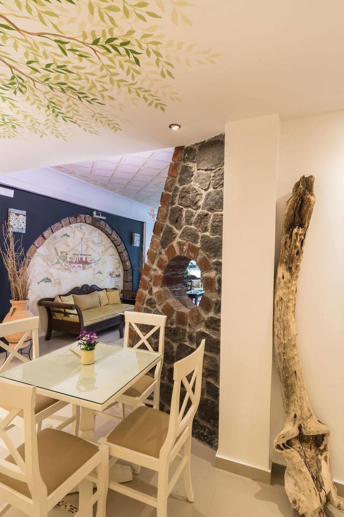 Hotel Sunrise Fira (Santorini)