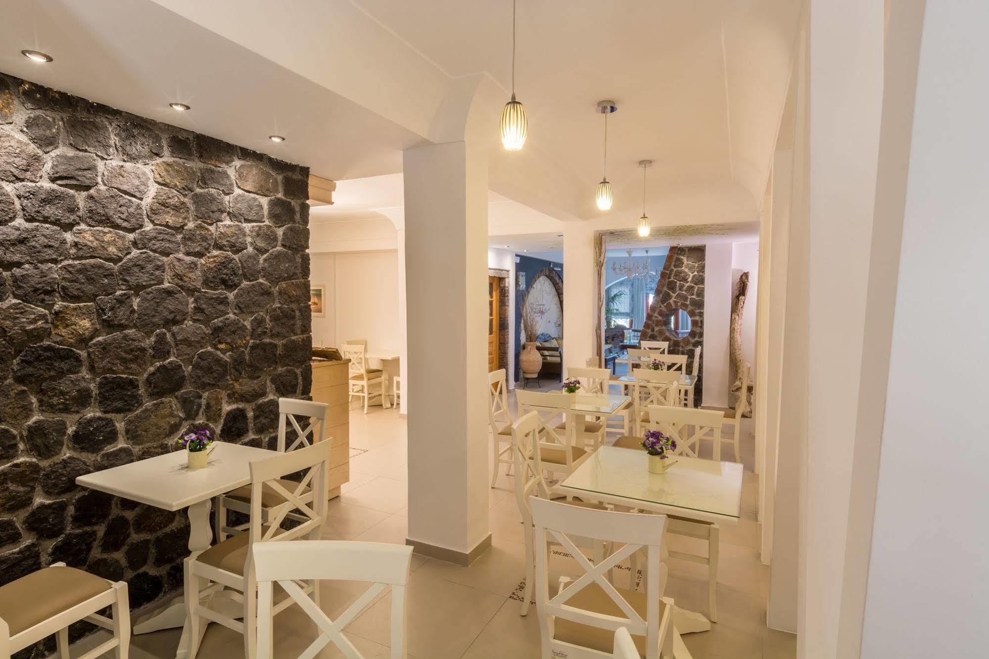 Hotel Sunrise Fira (Santorini)